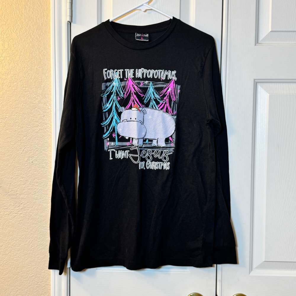 Love in Faith Black Long Sleeve Christmas “Forget the‎ Hippo  I want Jesus” Tee